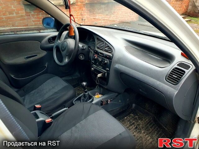 Дэу Ланос, объемом двигателя 1.5 л и пробегом 200 тыс. км за 2500 $, фото 4 на Automoto.ua