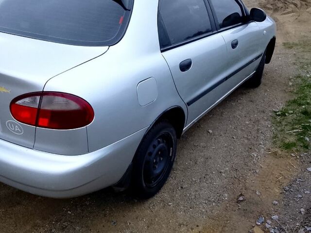 Дэу Ланос, объемом двигателя 1.5 л и пробегом 154 тыс. км за 2750 $, фото 2 на Automoto.ua