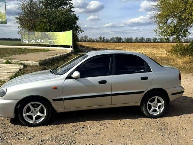 Дэу Ланос, объемом двигателя 1.5 л и пробегом 200 тыс. км за 3200 $, фото 1 на Automoto.ua