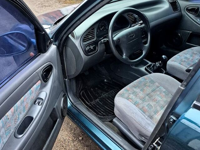 Дэу Ланос, объемом двигателя 1.5 л и пробегом 220 тыс. км за 2400 $, фото 3 на Automoto.ua
