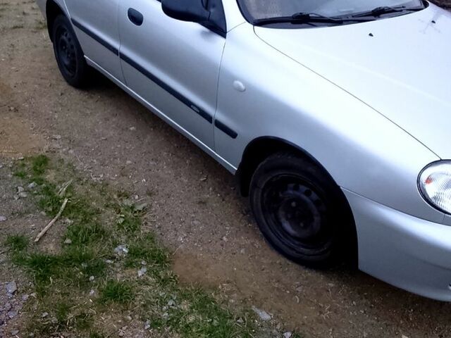 Дэу Ланос, объемом двигателя 1.5 л и пробегом 154 тыс. км за 2750 $, фото 3 на Automoto.ua