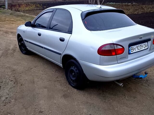 Дэу Ланос, объемом двигателя 1.5 л и пробегом 154 тыс. км за 2750 $, фото 4 на Automoto.ua