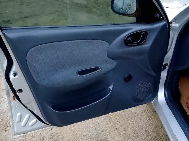 Дэу Ланос, объемом двигателя 1.5 л и пробегом 154 тыс. км за 2750 $, фото 8 на Automoto.ua