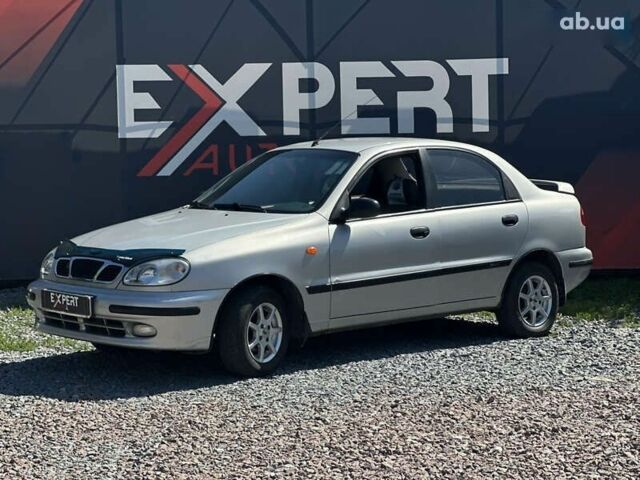 Дэу Ланос, объемом двигателя 1.5 л и пробегом 131 тыс. км за 1990 $, фото 2 на Automoto.ua