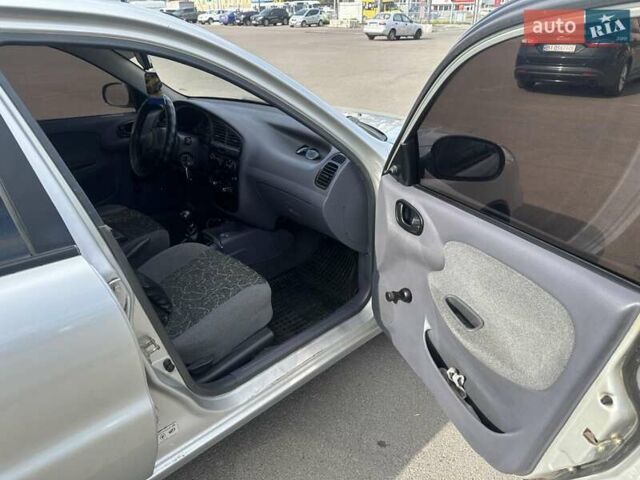 Дэу Ланос, объемом двигателя 1.5 л и пробегом 199 тыс. км за 3200 $, фото 2 на Automoto.ua