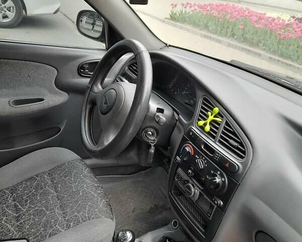 Деу Ланос, об'ємом двигуна 1.5 л та пробігом 201 тис. км за 3200 $, фото 5 на Automoto.ua