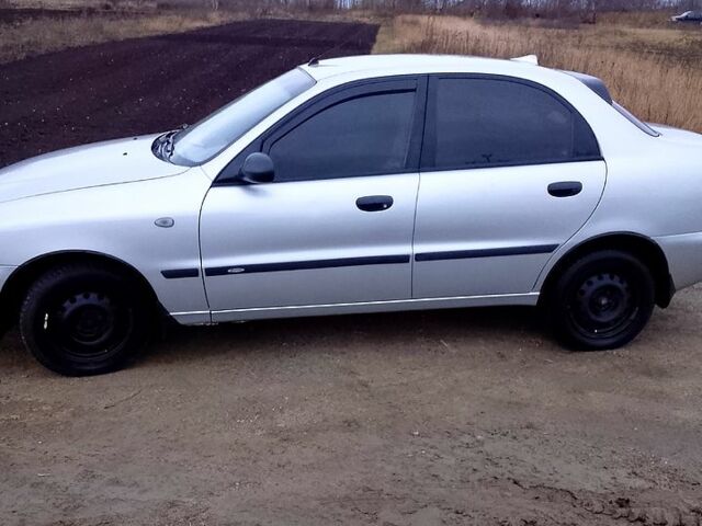 Дэу Ланос, объемом двигателя 1.5 л и пробегом 154 тыс. км за 2750 $, фото 5 на Automoto.ua
