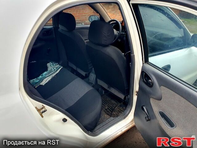 Дэу Ланос, объемом двигателя 1.5 л и пробегом 200 тыс. км за 2500 $, фото 2 на Automoto.ua