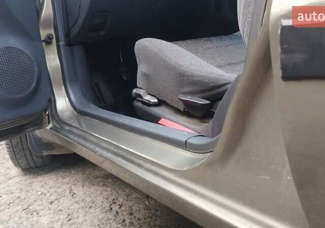 Дэу Ланос 2005 в Трускавце на Automoto.ua Дэу Ланос, объемом двигателя 1.5 л и пробегом 270 тыс. км за 1900 $, фото 13 на Automoto.ua