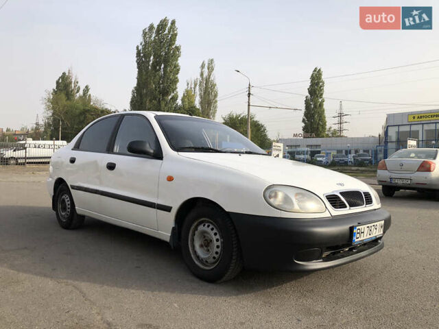 Дэу Ланос, объемом двигателя 1.5 л и пробегом 180 тыс. км за 1999 $, фото 3 на Automoto.ua