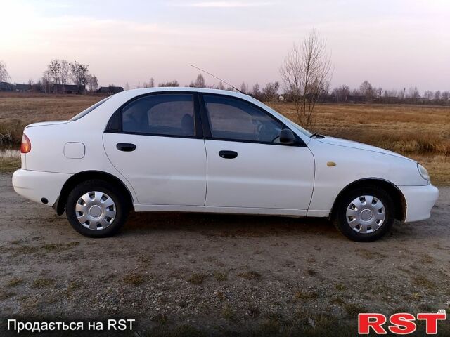 Дэу Ланос, объемом двигателя 15 л и пробегом 98 тыс. км за 2200 $, фото 4 на Automoto.ua