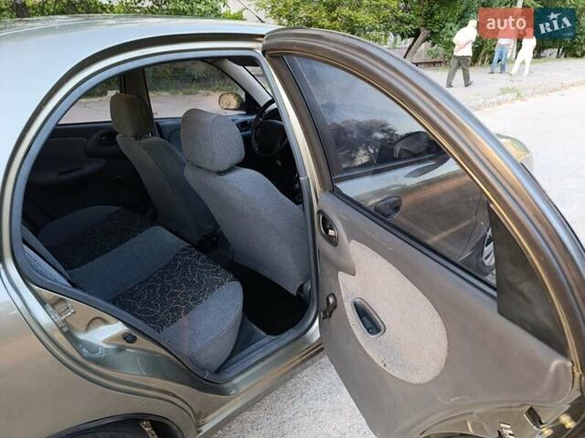 Дэу Ланос, объемом двигателя 1.6 л и пробегом 240 тыс. км за 2200 $, фото 2 на Automoto.ua