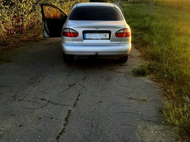 Деу Ланос, об'ємом двигуна 1.5 л та пробігом 181 тис. км за 2400 $, фото 3 на Automoto.ua