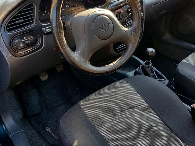 Дэу Ланос, объемом двигателя 1.5 л и пробегом 209 тыс. км за 2200 $, фото 5 на Automoto.ua