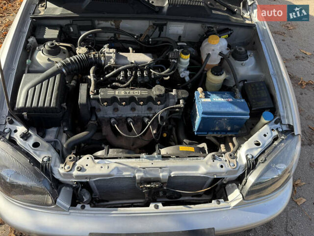 Деу Ланос, об'ємом двигуна 1.5 л та пробігом 271 тис. км за 3000 $, фото 13 на Automoto.ua