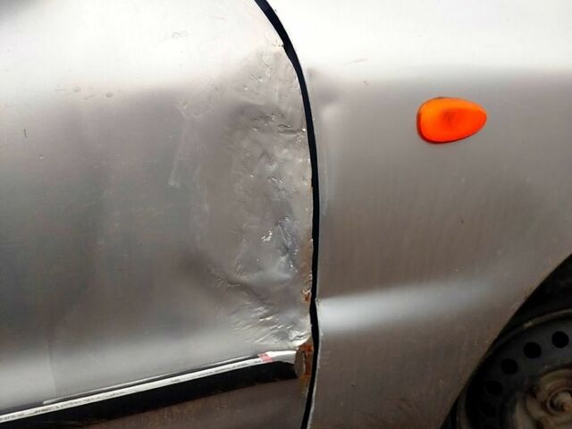 Дэу Ланос, объемом двигателя 1.5 л и пробегом 280 тыс. км за 1000 $, фото 4 на Automoto.ua