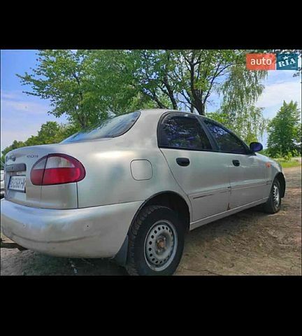 Дэу Ланос, объемом двигателя 1.5 л и пробегом 274 тыс. км за 1499 $, фото 2 на Automoto.ua