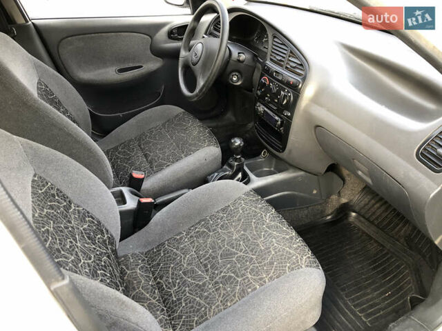 Дэу Ланос, объемом двигателя 1.5 л и пробегом 180 тыс. км за 1999 $, фото 12 на Automoto.ua