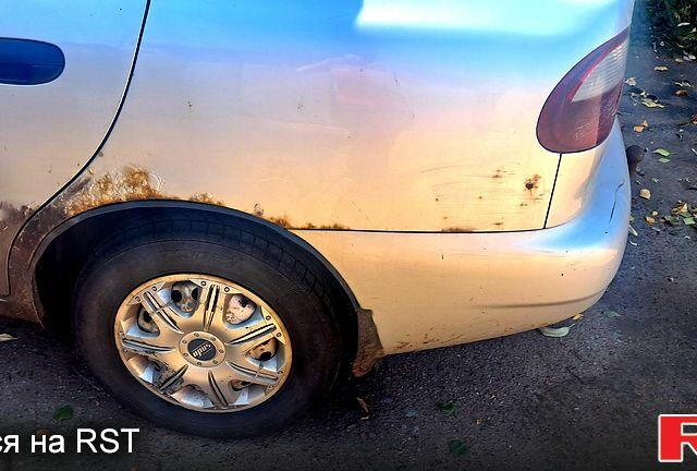 Дэу Ланос, объемом двигателя 1.4 л и пробегом 262 тыс. км за 1100 $, фото 8 на Automoto.ua