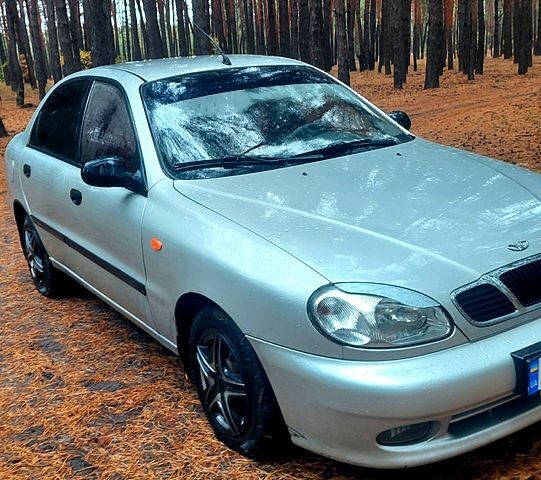 Деу Ланос, об'ємом двигуна 1.5 л та пробігом 161 тис. км за 3280 $, фото 4 на Automoto.ua