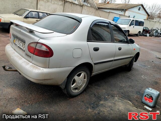 Дэу Ланос, объемом двигателя 15 л и пробегом 140 тыс. км за 1750 $, фото 2 на Automoto.ua