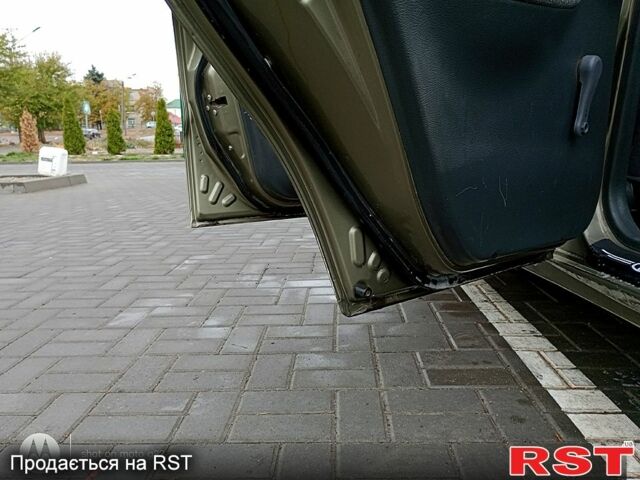 Деу Ланос, об'ємом двигуна 1.4 л та пробігом 215 тис. км за 2800 $, фото 2 на Automoto.ua