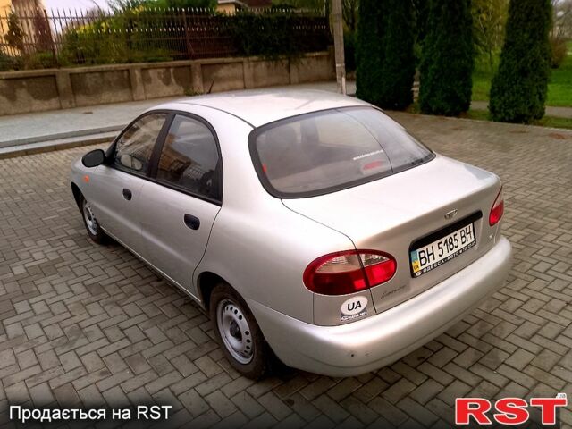 Дэу Ланос, объемом двигателя 1.4 л и пробегом 35 тыс. км за 3199 $, фото 4 на Automoto.ua