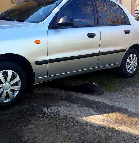 Дэу Ланос, объемом двигателя 14 л и пробегом 250 тыс. км за 2500 $, фото 4 на Automoto.ua
