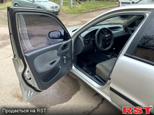 Дэу Ланос, объемом двигателя 14 л и пробегом 155 тыс. км за 1999 $, фото 6 на Automoto.ua