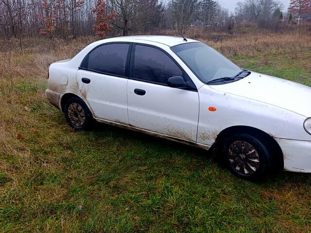 Дэу Ланос, объемом двигателя 1.5 л и пробегом 210 тыс. км за 2000 $, фото 1 на Automoto.ua