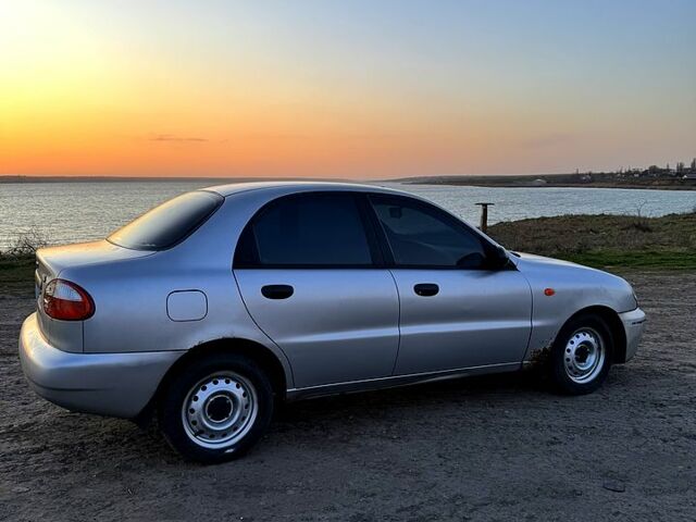 Дэу Ланос, объемом двигателя 13 л и пробегом 248 тыс. км за 1000 $, фото 5 на Automoto.ua