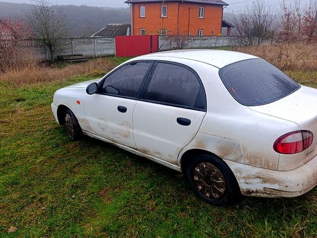 Дэу Ланос, объемом двигателя 1.5 л и пробегом 210 тыс. км за 2000 $, фото 2 на Automoto.ua