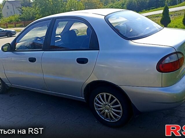 Дэу Ланос, объемом двигателя 1.6 л и пробегом 42 тыс. км за 2500 $, фото 2 на Automoto.ua