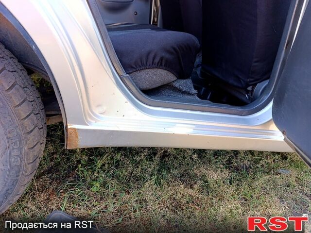 Дэу Ланос, объемом двигателя 1.5 л и пробегом 380 тыс. км за 2000 $, фото 4 на Automoto.ua