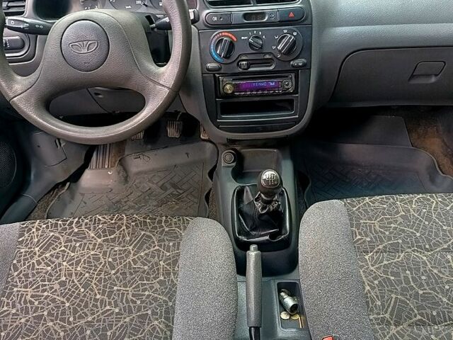 Деу Ланос, об'ємом двигуна 1.5 л та пробігом 180 тис. км за 2400 $, фото 4 на Automoto.ua