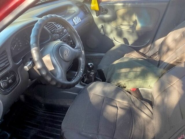 Деу Ланос, об'ємом двигуна 1.4 л та пробігом 266 тис. км за 2000 $, фото 2 на Automoto.ua