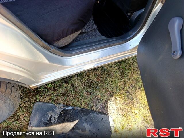 Дэу Ланос 2008 в Днепре (Днепропетровске) на Automoto.ua Дэу Ланос, объемом двигателя 1.5 л и пробегом 380 тыс. км за 2000 $, фото 3 на Automoto.ua