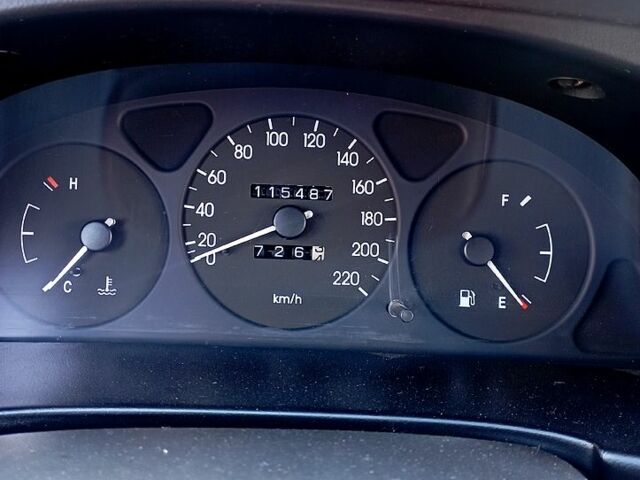 Дэу Ланос, объемом двигателя 1.5 л и пробегом 115 тыс. км за 2000 $, фото 4 на Automoto.ua