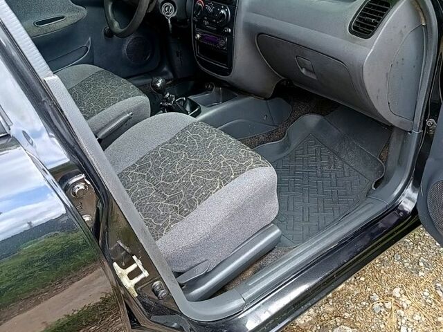 Деу Ланос, об'ємом двигуна 1.5 л та пробігом 180 тис. км за 2400 $, фото 3 на Automoto.ua