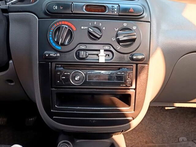 Дэу Ланос, объемом двигателя 1.5 л и пробегом 62 тыс. км за 2410 $, фото 7 на Automoto.ua