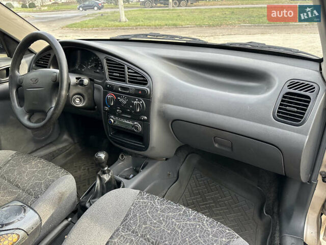 Дэу Ланос, объемом двигателя 1.6 л и пробегом 185 тыс. км за 3300 $, фото 7 на Automoto.ua