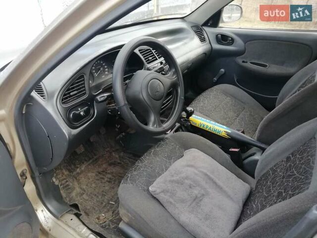 Деу Ланос, об'ємом двигуна 1.5 л та пробігом 199 тис. км за 2000 $, фото 2 на Automoto.ua