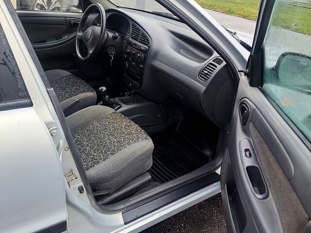 Дэу Ланос, объемом двигателя 1.5 л и пробегом 212 тыс. км за 2700 $, фото 4 на Automoto.ua