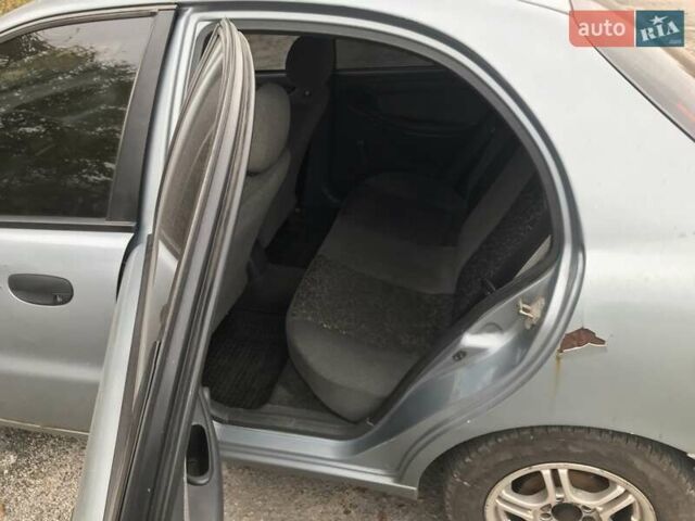 Деу Ланос, об'ємом двигуна 0 л та пробігом 300 тис. км за 2000 $, фото 9 на Automoto.ua