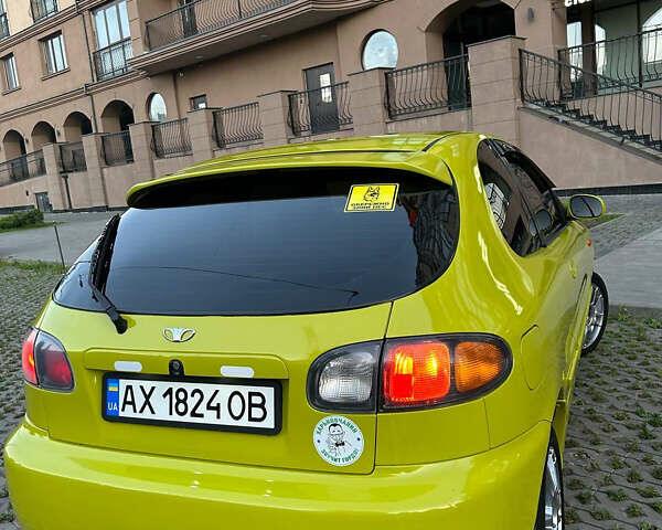 Жовтий Деу Ланос, об'ємом двигуна 1.6 л та пробігом 132 тис. км за 4350 $, фото 5 на Automoto.ua