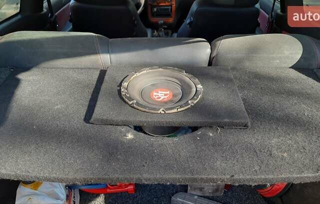 Дэу Ланос 2003 в Запорожье на Automoto.ua Желтый Дэу Ланос, объемом двигателя 1.6 л и пробегом 243 тыс. км за 1700 $, фото 6 на Automoto.ua