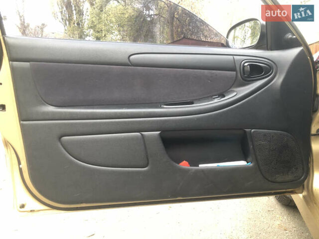 Желтый Дэу Ланос, объемом двигателя 1.6 л и пробегом 215 тыс. км за 2500 $, фото 10 на Automoto.ua