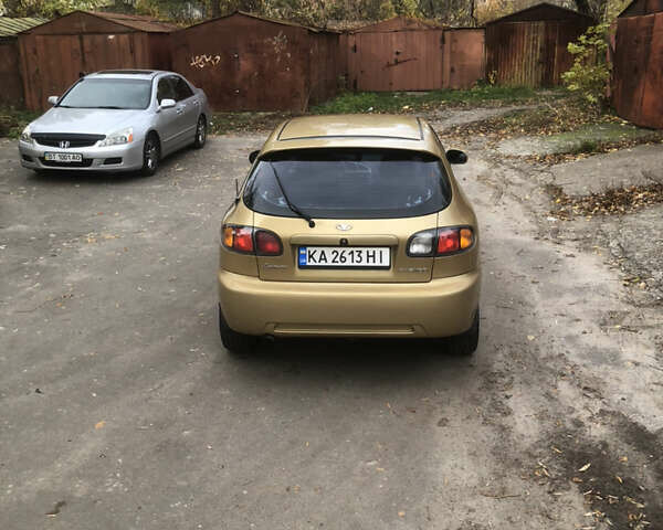 Желтый Дэу Ланос, объемом двигателя 1.6 л и пробегом 215 тыс. км за 2500 $, фото 5 на Automoto.ua
