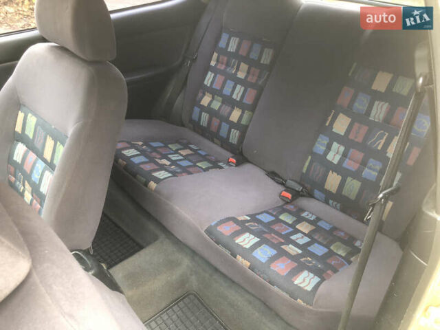 Желтый Дэу Ланос, объемом двигателя 1.6 л и пробегом 215 тыс. км за 2500 $, фото 6 на Automoto.ua