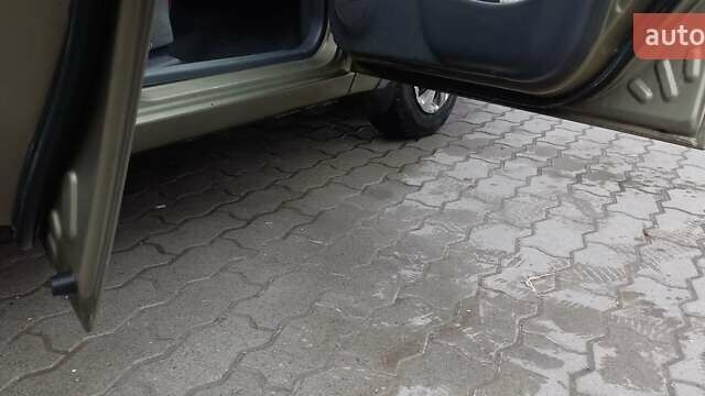 Желтый Дэу Ланос, объемом двигателя 1.5 л и пробегом 201 тыс. км за 1800 $, фото 7 на Automoto.ua